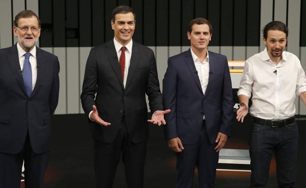Mariano Rajoy, Pedro Sánchez, Albert Rivera y Pablo Iglesias, antes del debate televisivo durante la campaña del 26-J.