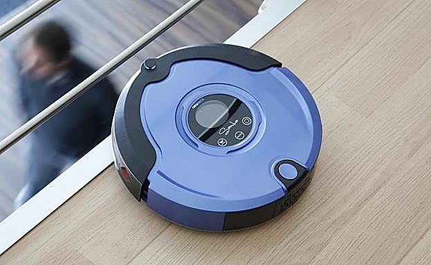 La Guardia Civil advierte sobre lo que debes hacer al comprar un robot de limpieza
