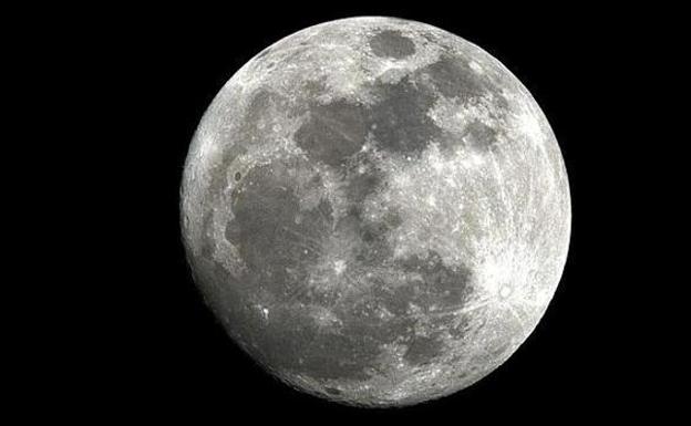 La brillantísima 'Superluna de nieve', visible desde esta tarde