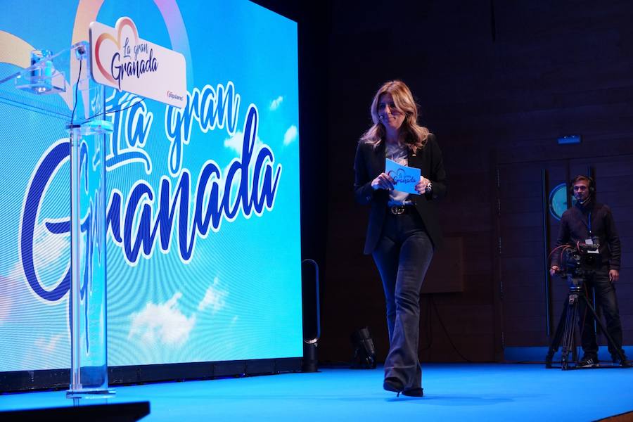 Miles de personas se han reunido este sábado en un mitin en el Palacio de Congresos con el líder nacional del partido, Pablo Casado