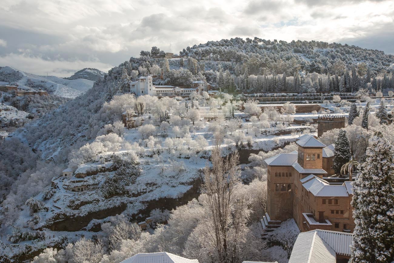 Las nevadas sobre Granada han dejado siempre unas estampas de espectacualr belleza. Recogemos ahora una serie de fotografías de incuestionable valor.