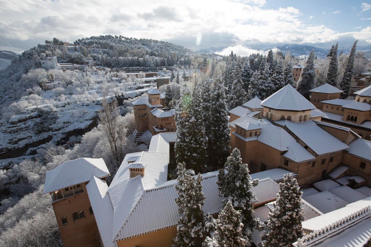 Las nevadas sobre Granada han dejado siempre unas estampas de espectacualr belleza. Recogemos ahora una serie de fotografías de incuestionable valor.