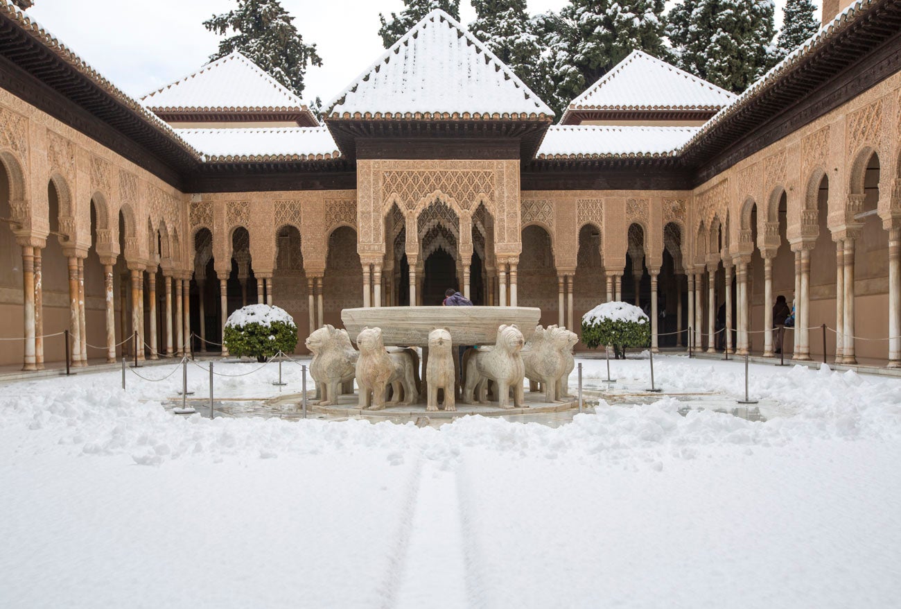 Las nevadas sobre Granada han dejado siempre unas estampas de espectacualr belleza. Recogemos ahora una serie de fotografías de incuestionable valor.