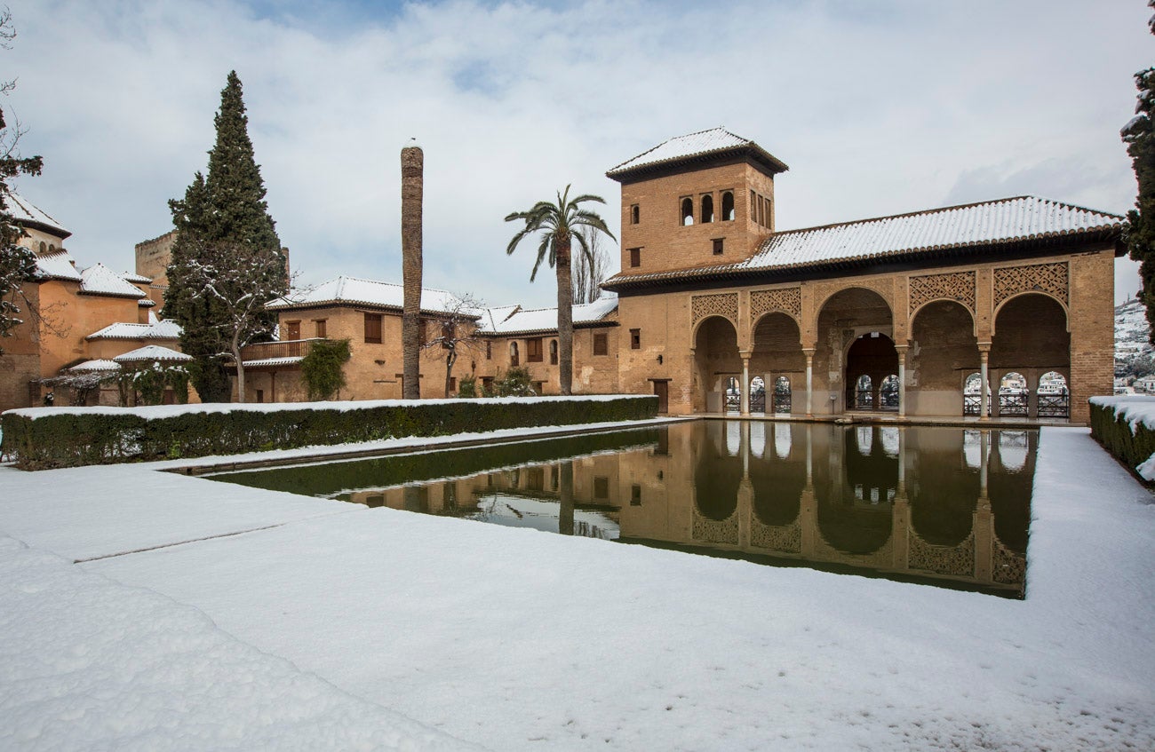 Las nevadas sobre Granada han dejado siempre unas estampas de espectacualr belleza. Recogemos ahora una serie de fotografías de incuestionable valor.