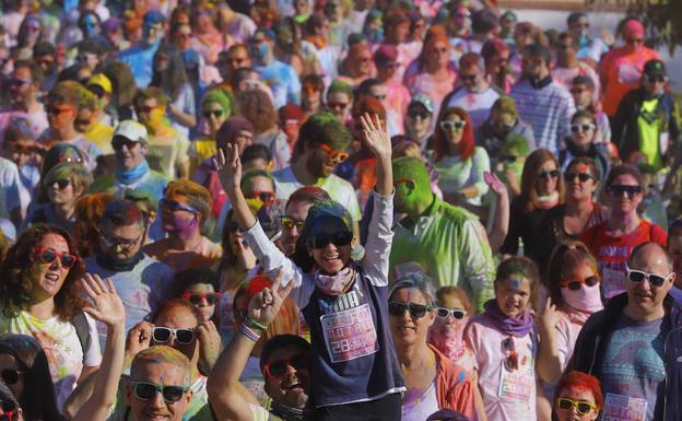 Imagen. Encuéntrate en la 'Colour Run' de Motril (II). 