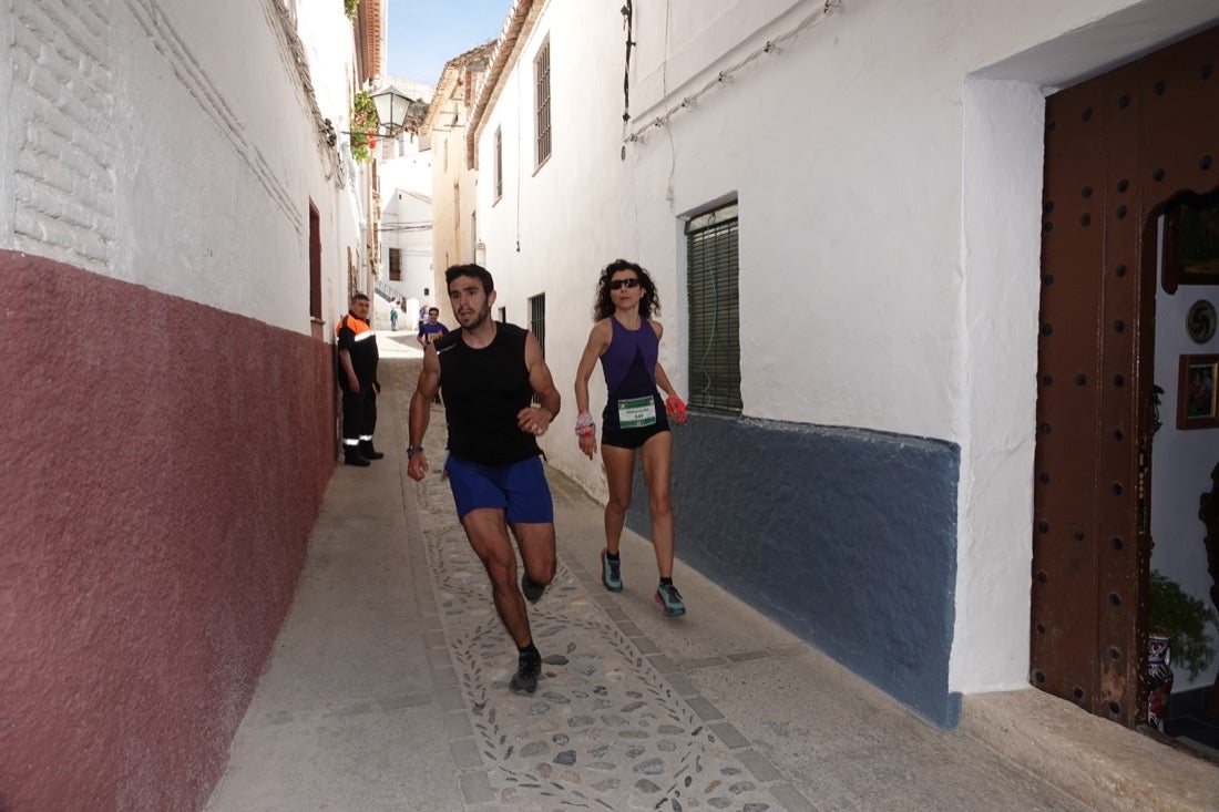 El Valle de Lecrín acoge una modesta carrera con 350 participantes entre corredores absolutos, senderistas y chiquillos