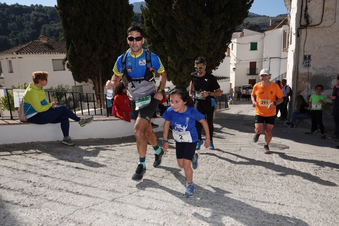 El Valle de Lecrín acoge una modesta carrera con 350 participantes entre corredores absolutos, senderistas y chiquillos