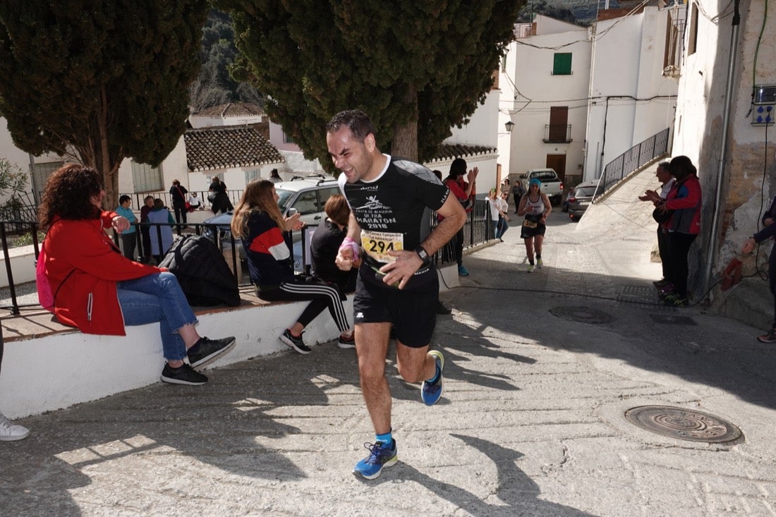 El Valle de Lecrín acoge una modesta carrera con 350 participantes entre corredores absolutos, senderistas y chiquillos