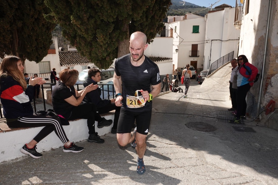 El Valle de Lecrín acoge una modesta carrera con 350 participantes entre corredores absolutos, senderistas y chiquillos