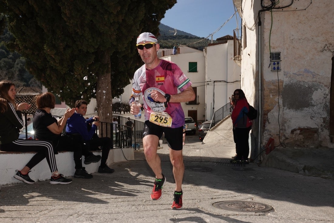 El Valle de Lecrín acoge una modesta carrera con 350 participantes entre corredores absolutos, senderistas y chiquillos