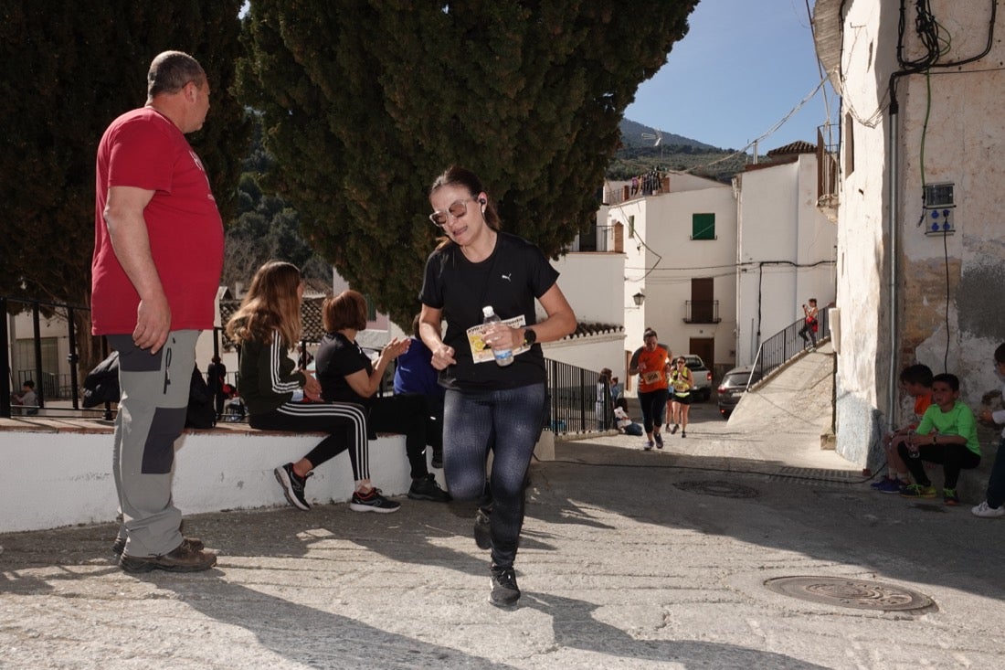 El Valle de Lecrín acoge una modesta carrera con 350 participantes entre corredores absolutos, senderistas y chiquillos