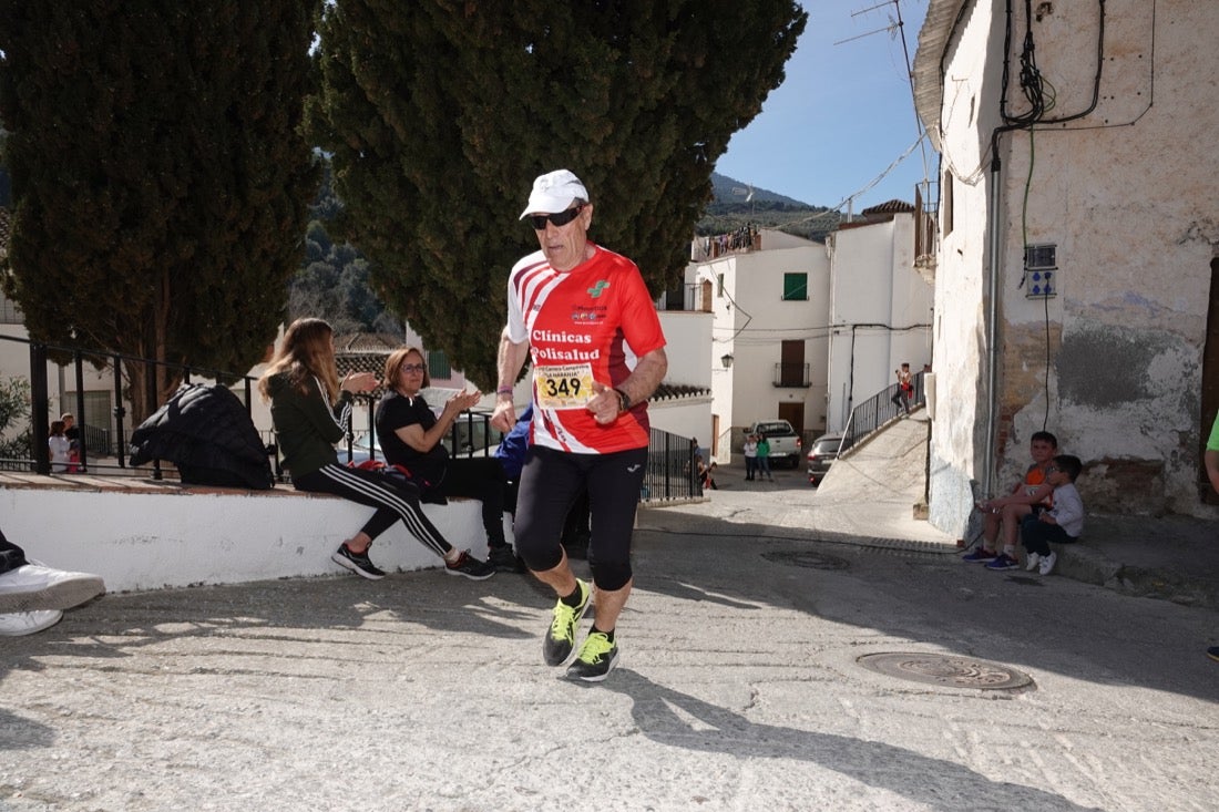 El Valle de Lecrín acoge una modesta carrera con 350 participantes entre corredores absolutos, senderistas y chiquillos