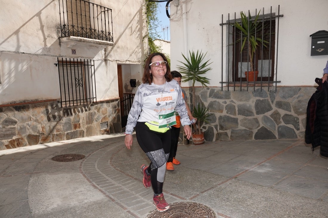 El Valle de Lecrín acoge una modesta carrera con 350 participantes entre corredores absolutos, senderistas y chiquillos