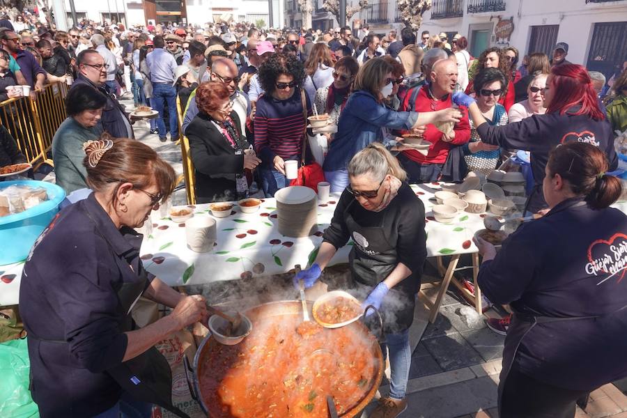Total en la fiesta de la Asadura de Güéjar Sierra que cumple ya veinticuatro ediciones y se ha convertido en una de las grandes citas de la temporada