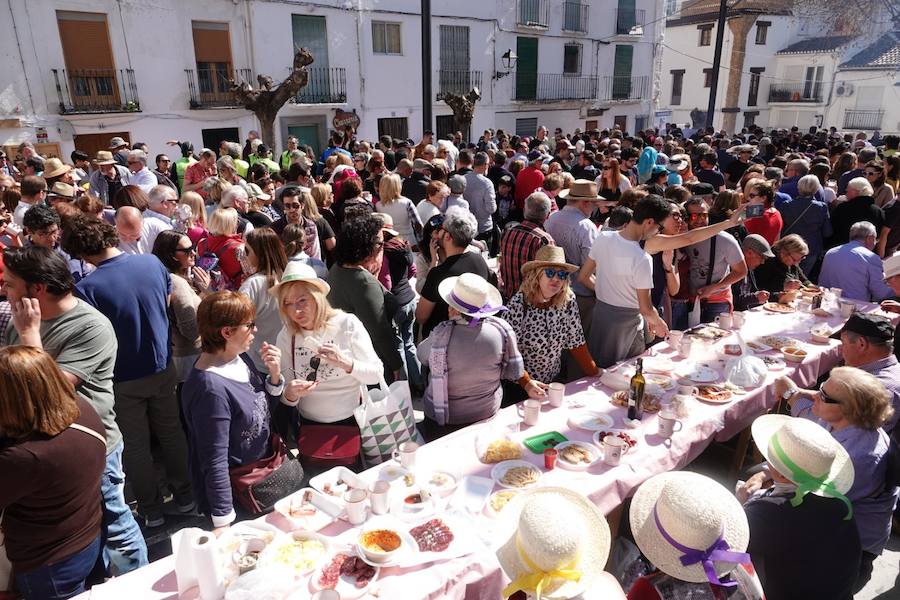 Total en la fiesta de la Asadura de Güéjar Sierra que cumple ya veinticuatro ediciones y se ha convertido en una de las grandes citas de la temporada