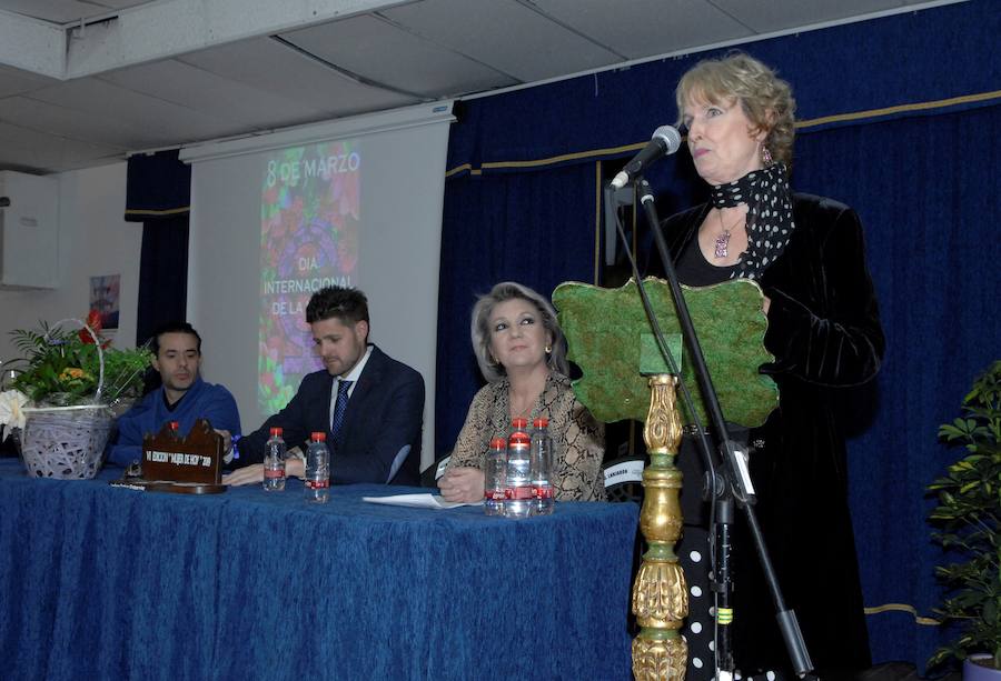 El Ayuntamiento de Lanjarón celebró en su sala de usos múltiples una gala de homenaje a las mujeres