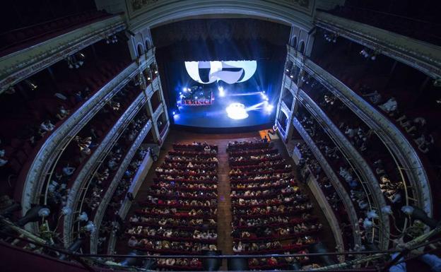 'Bruce Willis' te invita a conocer Almería 2019 en cines de Madrid