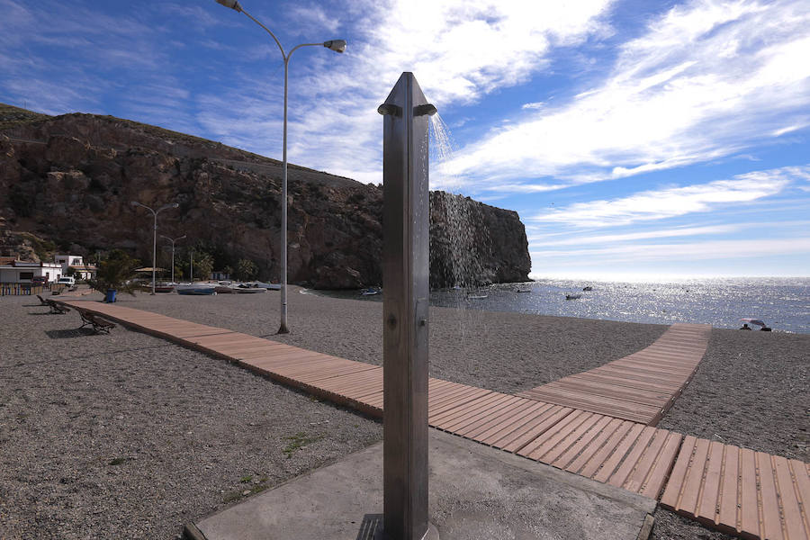 Con más arena que nunca, los municipios adelantan el arreglo del litoral ante un sector turístico que demanda ya servicios todo el año