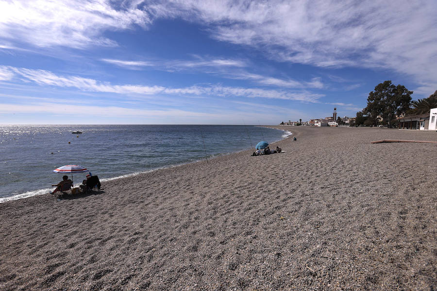 Con más arena que nunca, los municipios adelantan el arreglo del litoral ante un sector turístico que demanda ya servicios todo el año