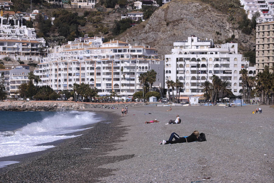 Con más arena que nunca, los municipios adelantan el arreglo del litoral ante un sector turístico que demanda ya servicios todo el año