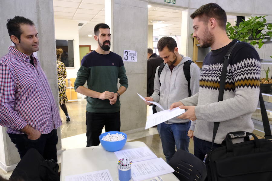 Una veintena de empresas oferta más de 320 puestos de trabajo para profesionales TIC