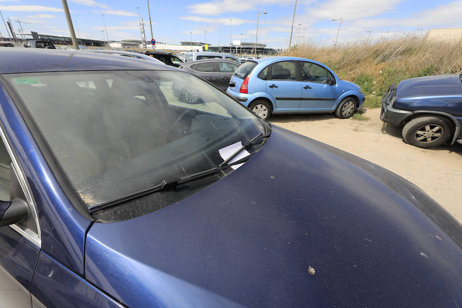 El Ayuntamiento eliminará un carril de tráfico en la avenida de la Ilustración para convertirlo en plazas de estacionamiento