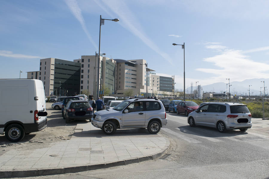 El Ayuntamiento eliminará un carril de tráfico en la avenida de la Ilustración para convertirlo en plazas de estacionamiento