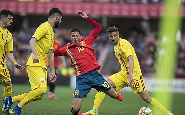 Meriendas y buen rollito en las gradas del Nuevo Los Cármenes