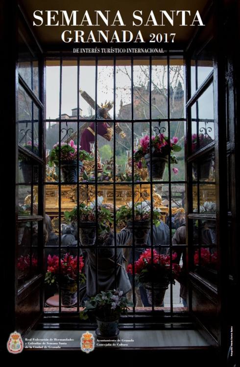 Un repaso, año a año, a la imagen representastiva de la semana cofrade en Granada