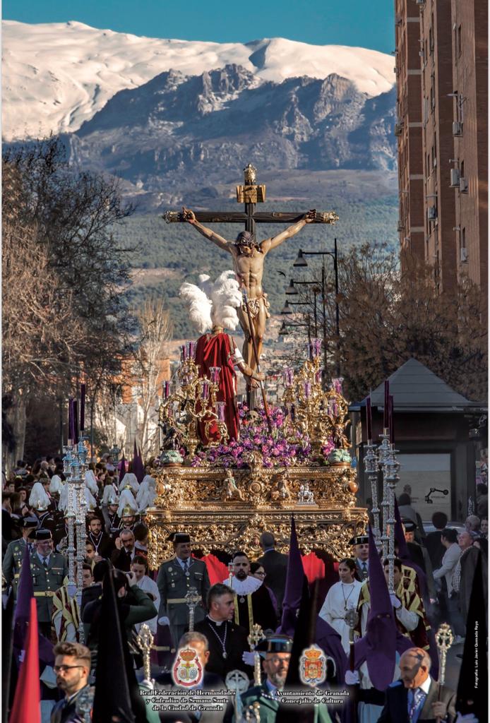 Un repaso, año a año, a la imagen representastiva de la semana cofrade en Granada