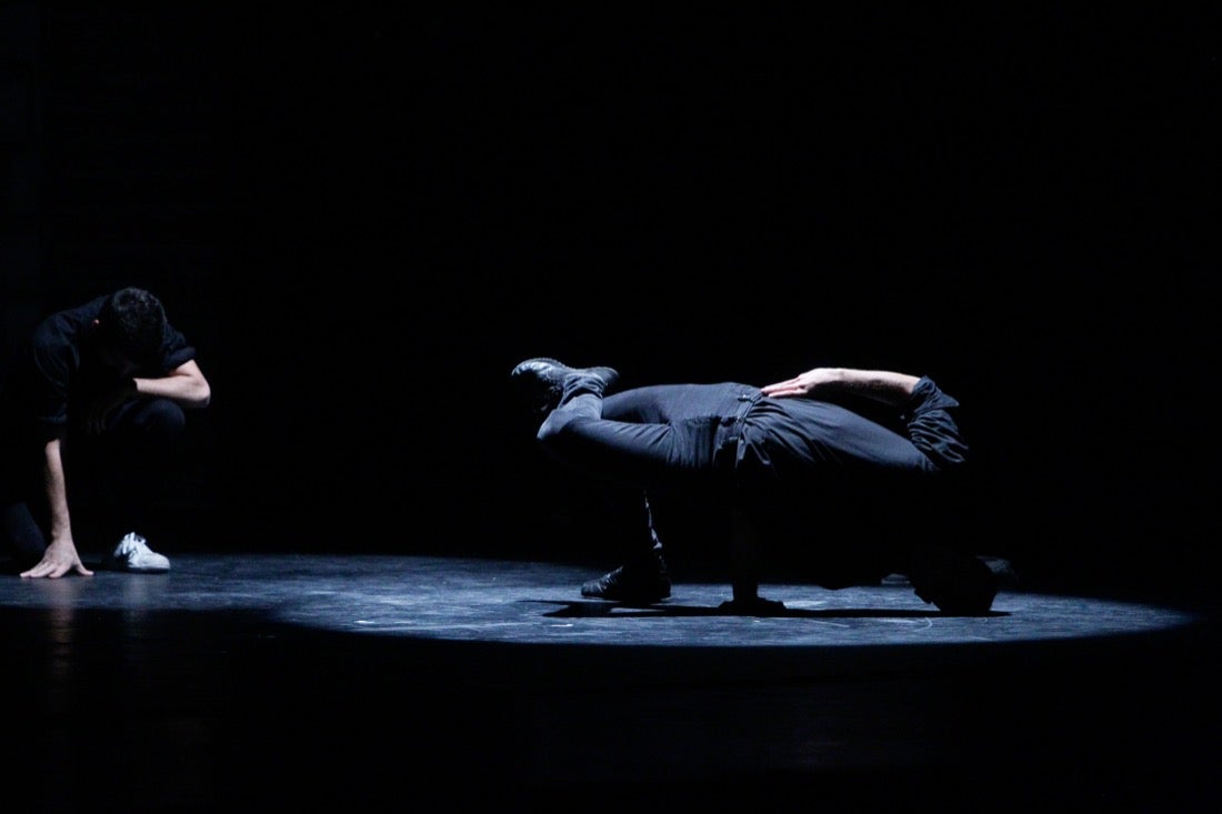 La compañía Sabor de Tango presentó ayer en el teatro Isabel la Católica, en el marco del 31 Festival Internacional de Tango, el montaje 'Tango break fusión' y 'El espectáculo'. También actuaron el cuarteto Proyecto Tamgú con 'Tango al sur' y el pianista Mariano Siccardi. El programa del Festival continuará hoy, a las 21.00 horas en el teatro Isabel la Católica, con Ecos de la XI Cumbre Mundial del Tango de Melilla con Eve Acosta (voz) y Pablo Giménez (guitarra)