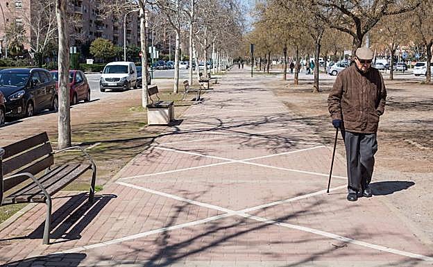 Granada sólo crece por los bordes