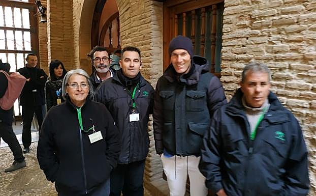Imagen. Zidane visita la Alhambra.