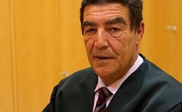 Juez Calatayud: «El africanito que murió cuando venía a Europa con las notas cosidas a la ropa para que viéramos que era un buen estudiante»