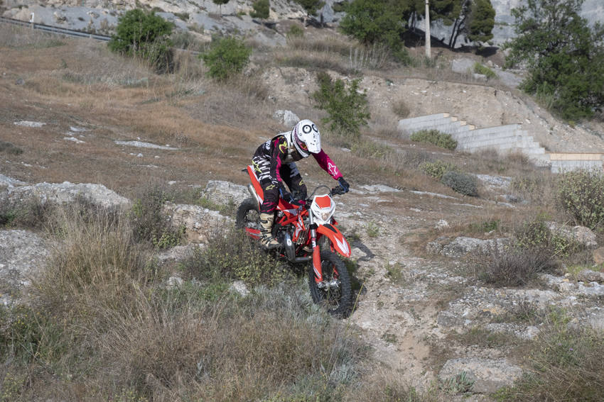 La paduleña es la única corredora granadina de moto de enduro que ha competido en campeonatos oficiales hasta el momento