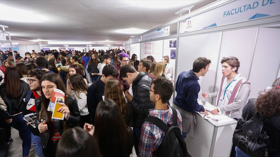 La Universidad granadina oferta más de ochenta grados diferentes (incluidos los dobles títulos)