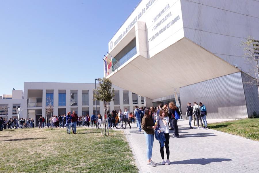 La Universidad granadina oferta más de ochenta grados diferentes (incluidos los dobles títulos)