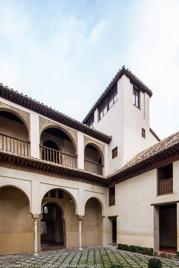 El interior dell palacio de Dar Al Horra.