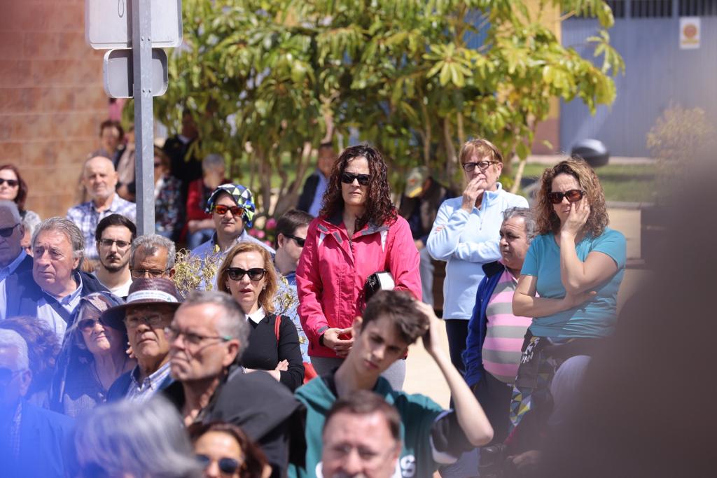 Alrededor de medio millar de personas se han concentrado en Motril para pedir que se hagan ya la canalizaciones de la presa