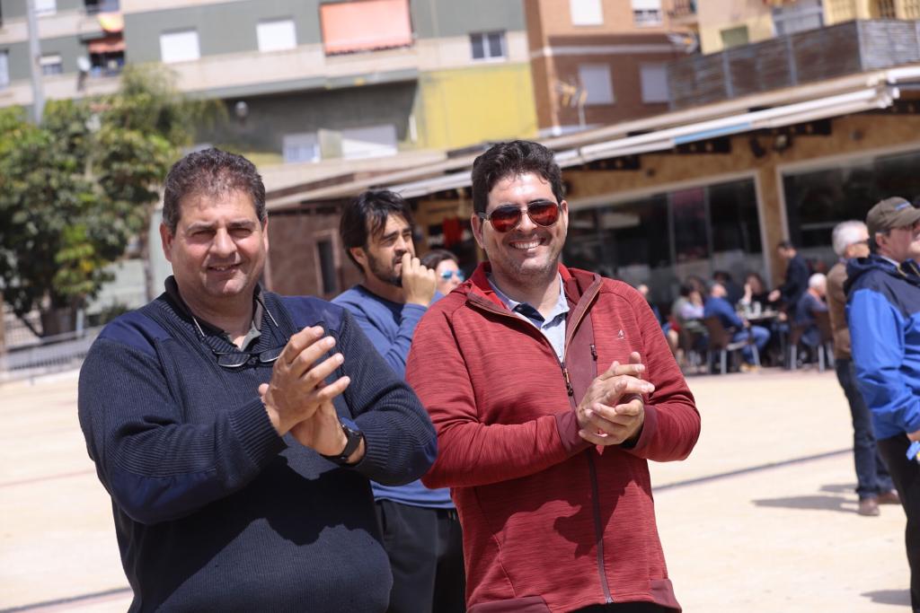 Alrededor de medio millar de personas se han concentrado en Motril para pedir que se hagan ya la canalizaciones de la presa