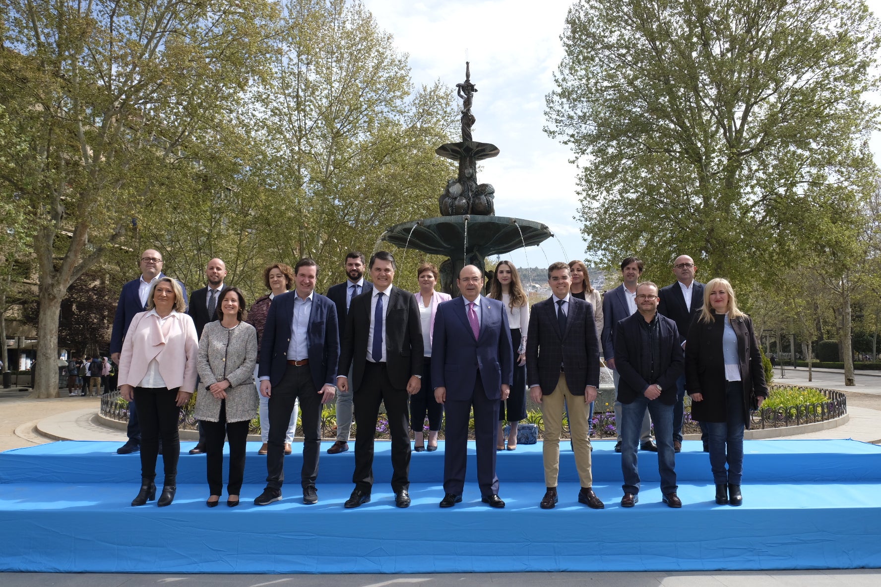 Sebastián Pérez, presidente provincial del PP de Granada ha presentado esta mañana las candidaturas al Congreso y Senado con las que el PP granadino «sale a ganar con los mejores» las próximas elecciones generales