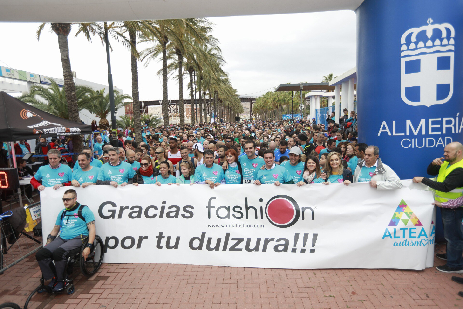 Éxito de participación en la carrera por el autismo