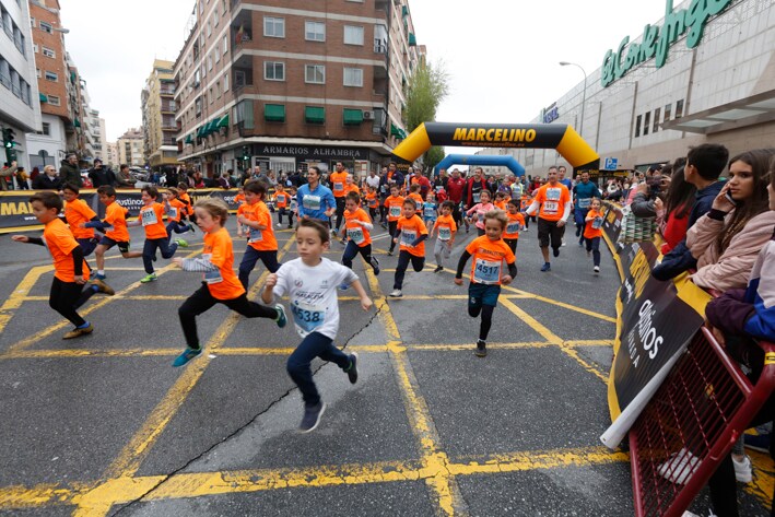 Cerca de 4.000 personas participan en la decimotercera edición del Memorial, marcada por la lluvia, en la que también se animan los corredores de las categorías inferiores, la cantera.