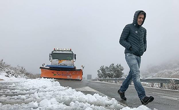 Aviso amarillo por nevadas este viernes en la provincia: llega el frío a Granada