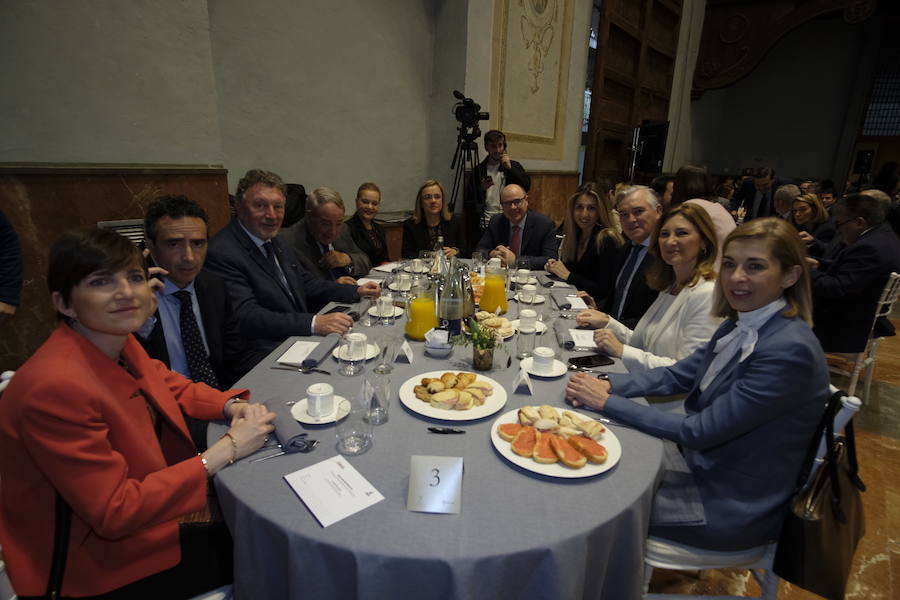 La consejera de Fomento de la Junta de Andalucía ha anunciado varios planes de su área para los próximos meses en la provincia de Granada