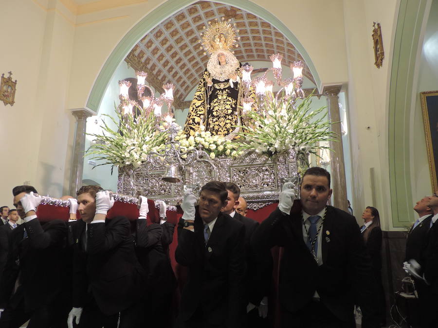 En la procesión figuraban representaciones de más de una decena de hermandades de la provincia y, durante todo el recorrido no dejaron de producirse momentos de emoción entre los devotos