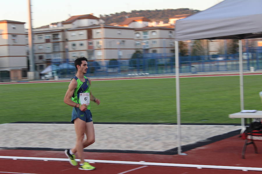 El Núñez Blanca recupera la competición para su renovada pista con la ilusión de los más pequeños y el oficio de sus figuras de élite