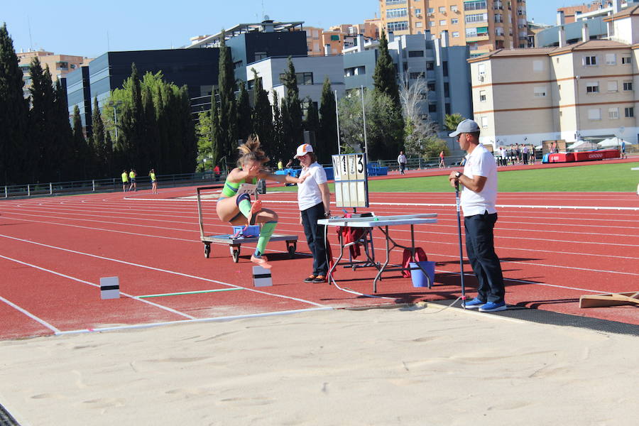 El Núñez Blanca recupera la competición para su renovada pista con la ilusión de los más pequeños y el oficio de sus figuras de élite