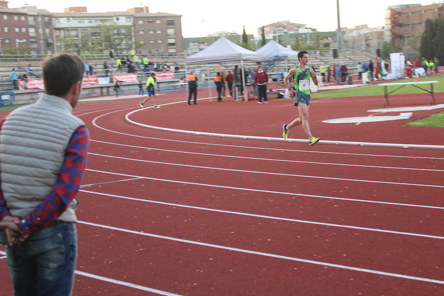 El Núñez Blanca recupera la competición para su renovada pista con la ilusión de los más pequeños y el oficio de sus figuras de élite