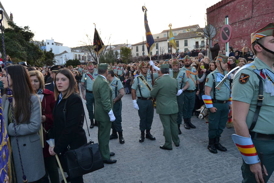 El Viernes de Dolores, la imagen de la Patrona de Alhama realizó su recorrido habitual hasta el Barrio de la Joya acompañada por centenares de alhameños y devotos de esta Virgen procedentes de otros puntos de Granada.